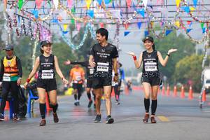 BIB: 40430, 452
                            <button type="button" onclick="openModal(9919588)" class="btn btn-primary btn-sm float-right btn-popup" data-toggle="modal" data-target=".modal-high-quality">
                        <i class="fas fa-shopping-cart"></i> Add to Cart
                    </button>
                                            <button type="button" onclick="isThisMe(9919588, true)" class="btn btn-success btn-sm float-right btn-popup btn-isme hidden" data-toggle="tooltip" data-placement="bottom" title="นี่คือรูปของคุณใช่ไหม คลิกที่นี่เพื่อเอาเข้าอัลบั้ม">
                        <i class="fas fa-plus"></i> Add to album
                    </button>
                    <button type="button" onclick="isThisMe(9919588, false)" class="btn btn-warning btn-sm float-right btn-popup btn-isnotme hidden">
                        <i class="fas fa-ban"></i> Remove from album
                    </button>